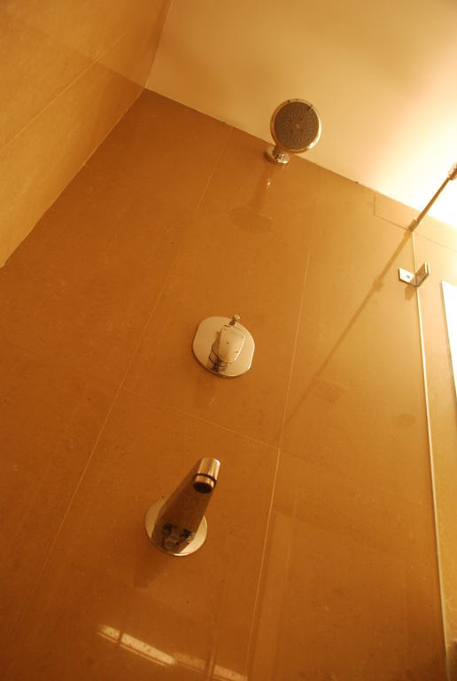 Pla Krishna Inn Tiruchirappalli Phòng bức ảnh