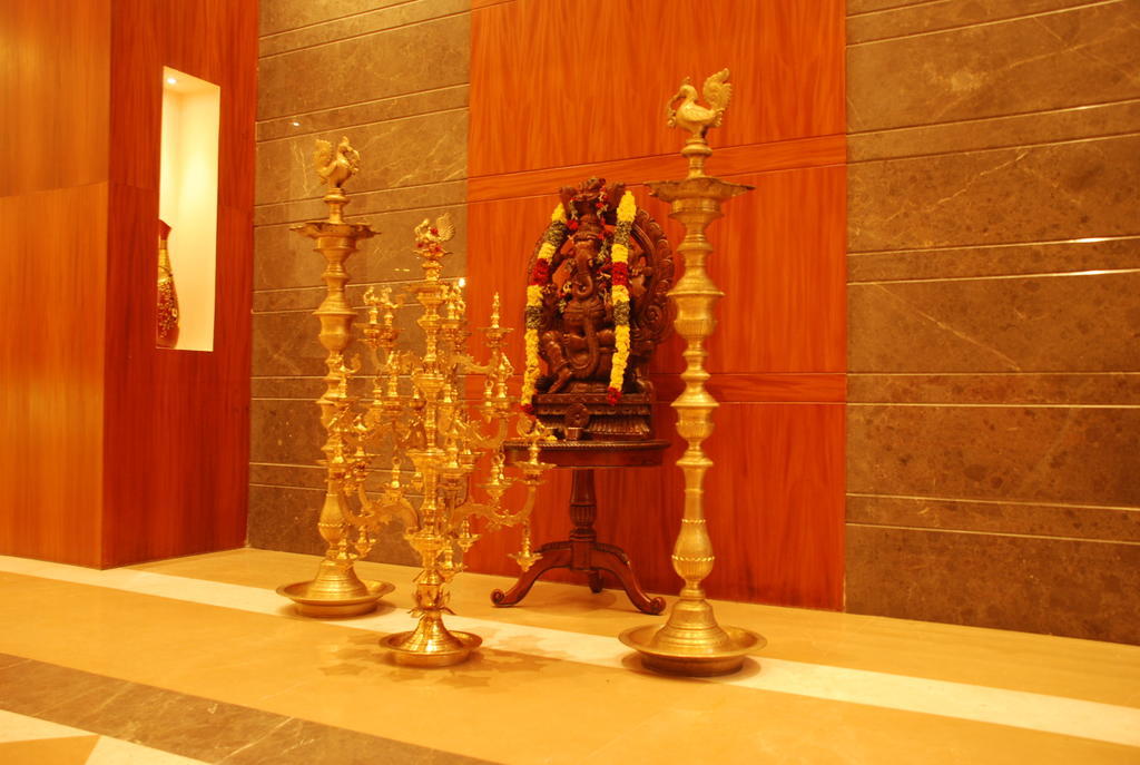 Pla Krishna Inn Tiruchirappalli Ngoại thất bức ảnh